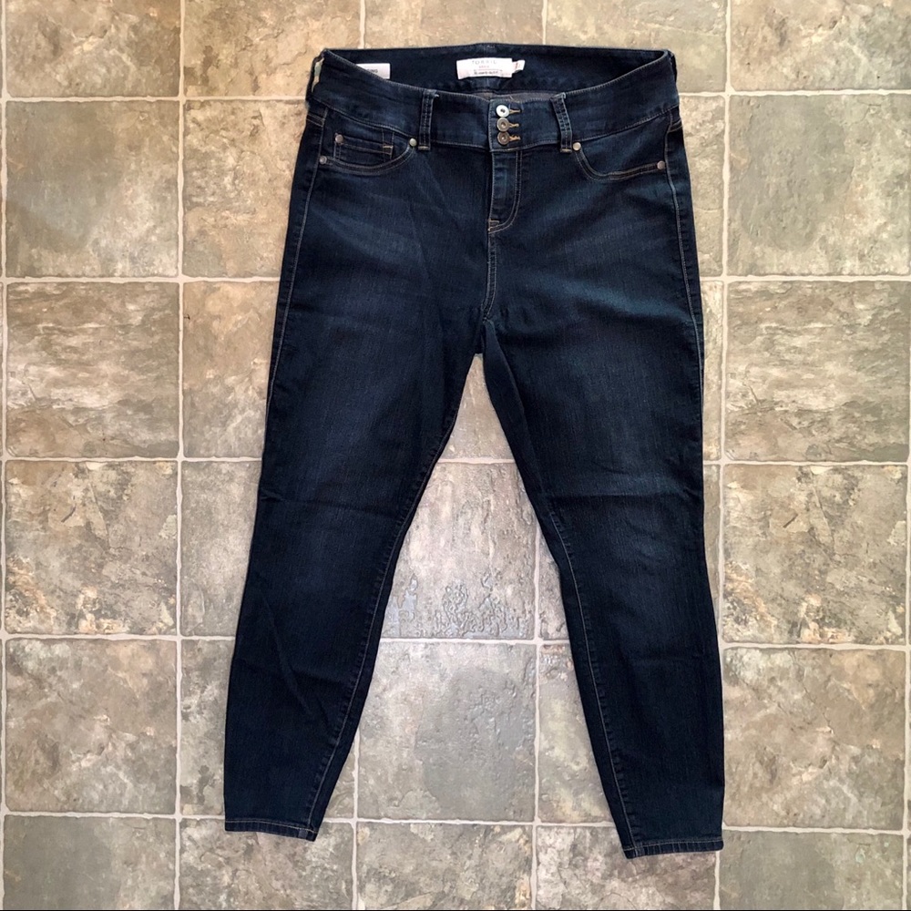 Torrid dark wash jeggings